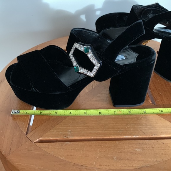 Prada Black Velvet Platform Heels with Green Jewel Embellishment Size 39.5 - Picture 11 of 13